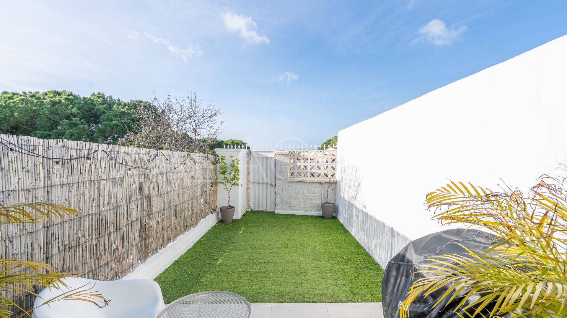 Adosado a la venta with 3 bedrooms in Seghers