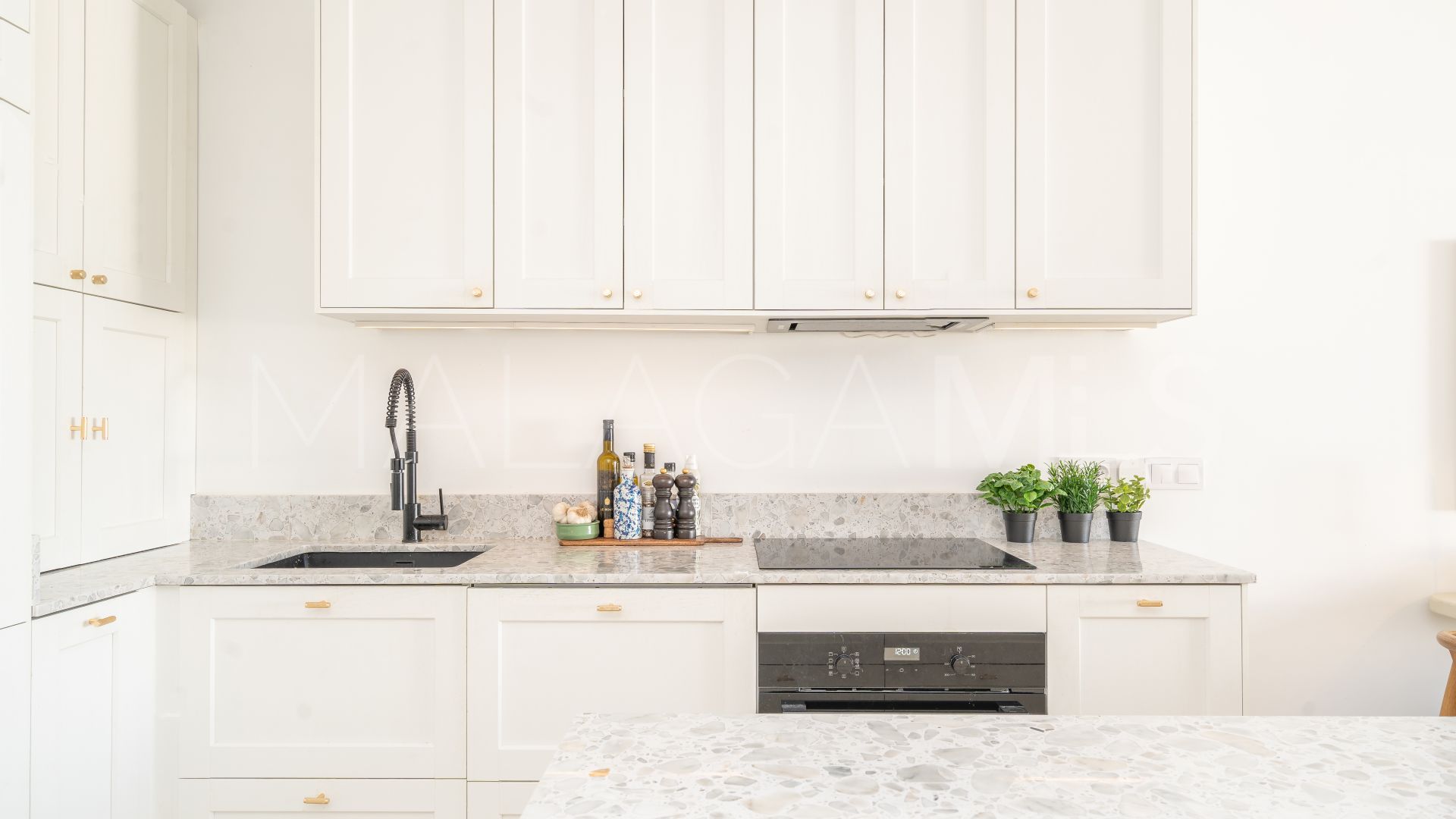 Adosado a la venta with 3 bedrooms in Seghers