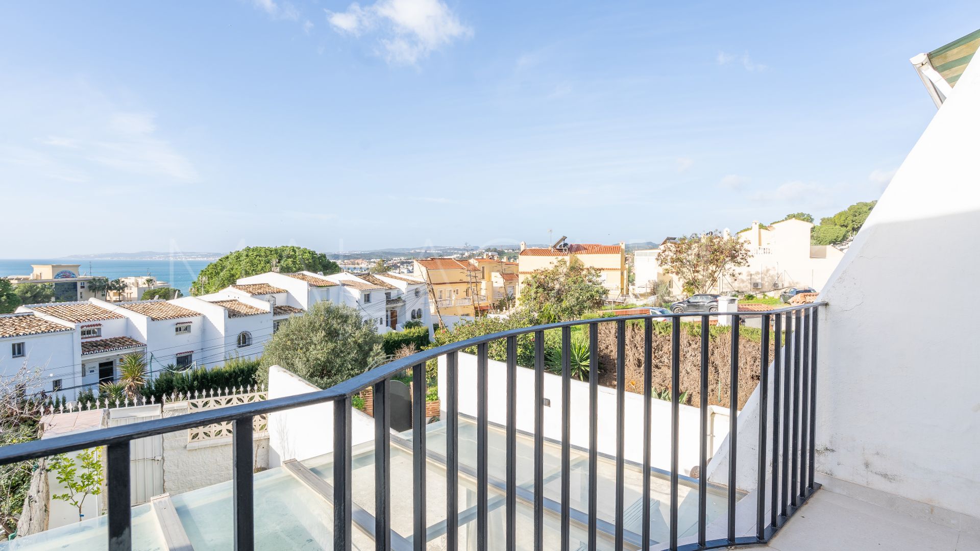 Adosado a la venta with 3 bedrooms in Seghers