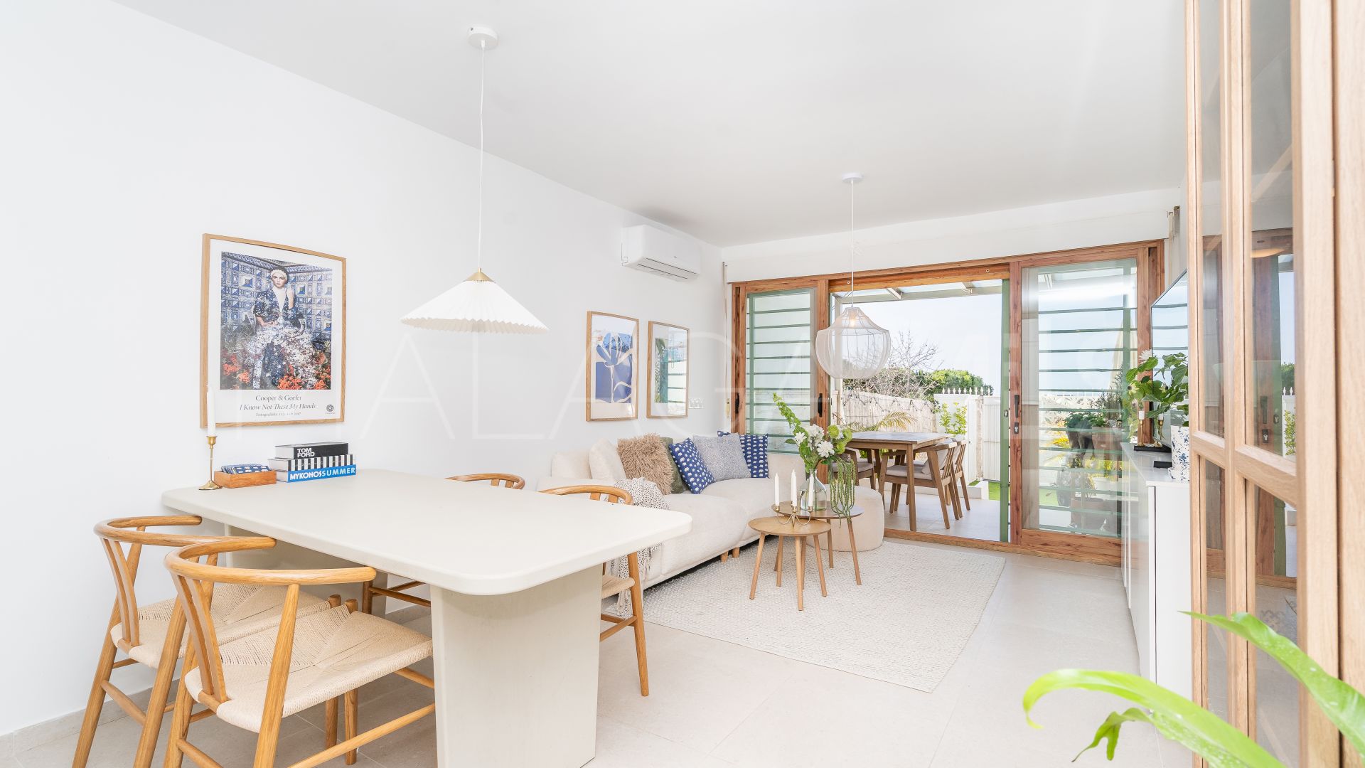 Adosado a la venta with 3 bedrooms in Seghers