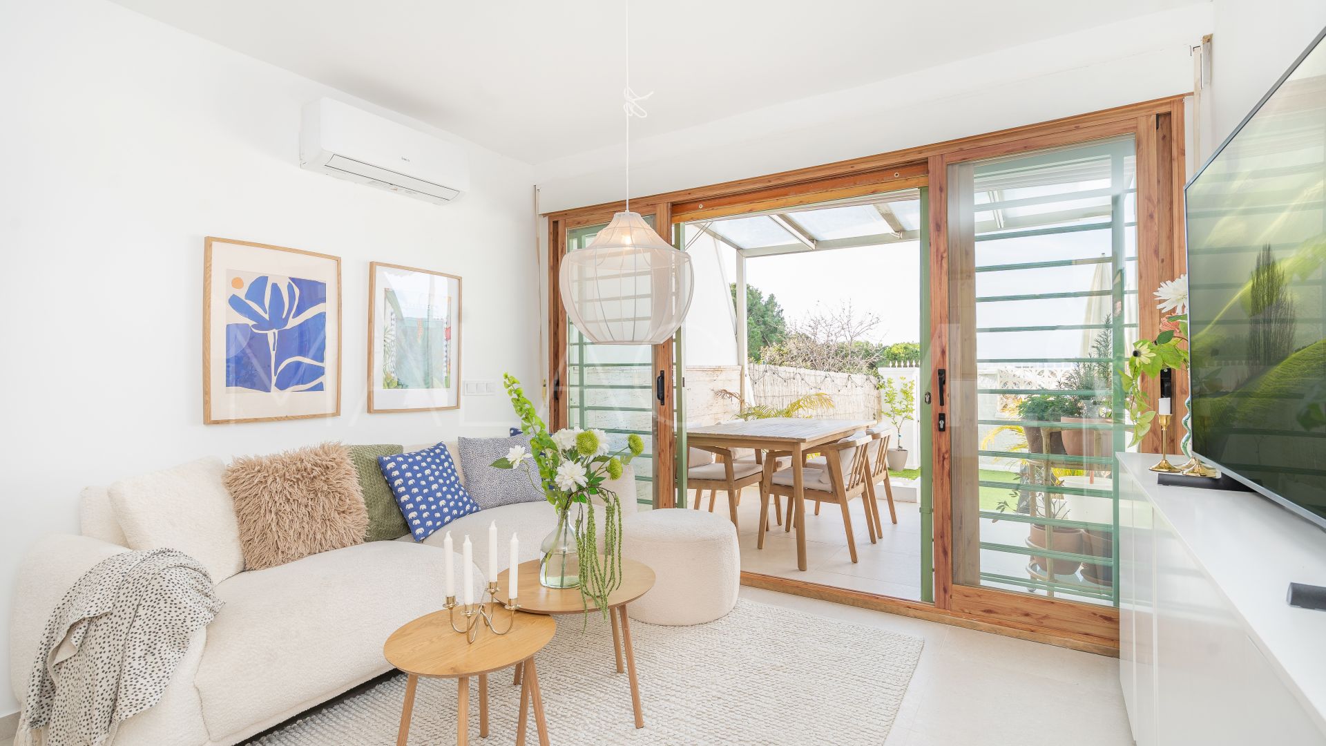 Adosado a la venta with 3 bedrooms in Seghers