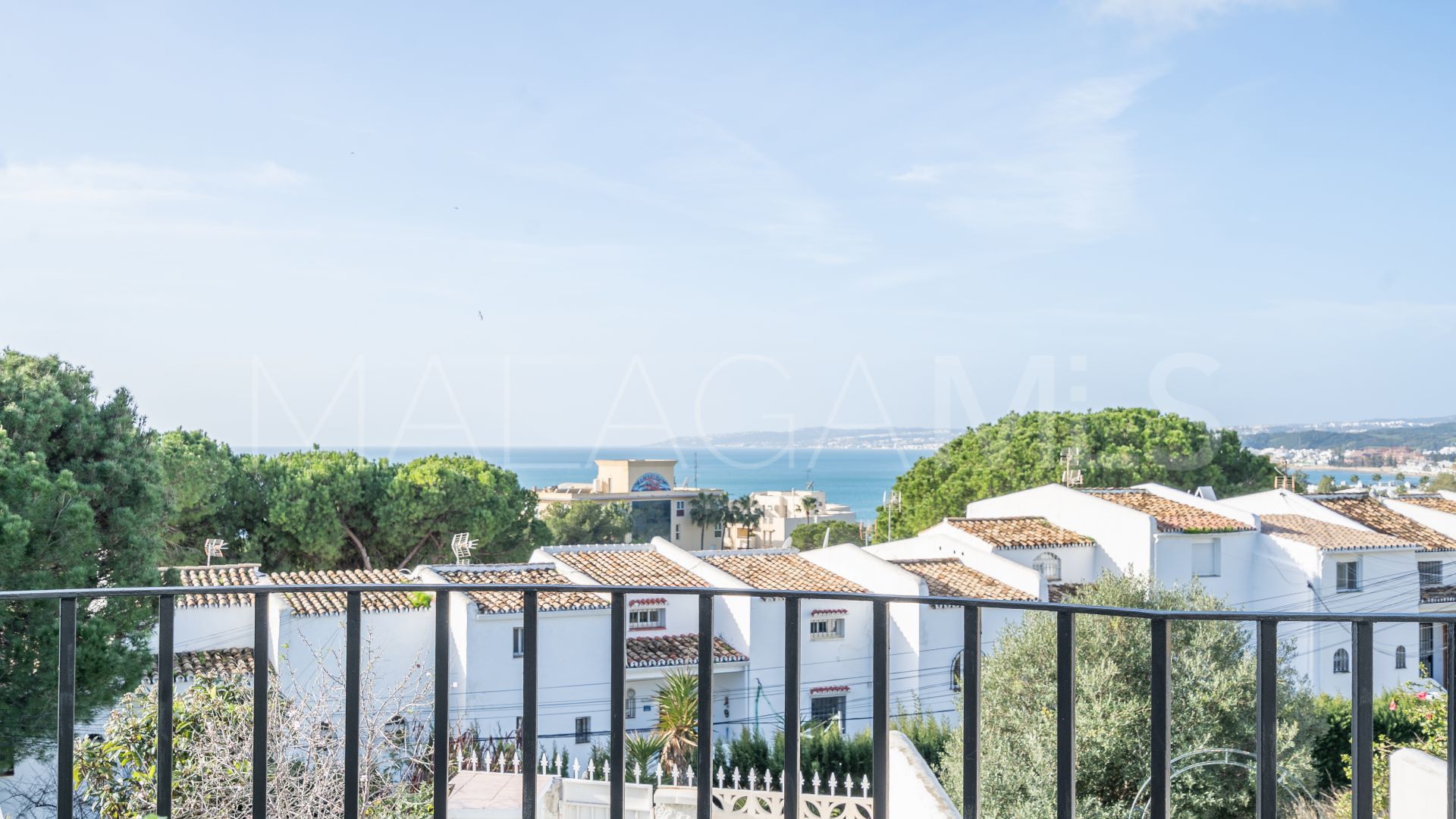 Adosado a la venta with 3 bedrooms in Seghers