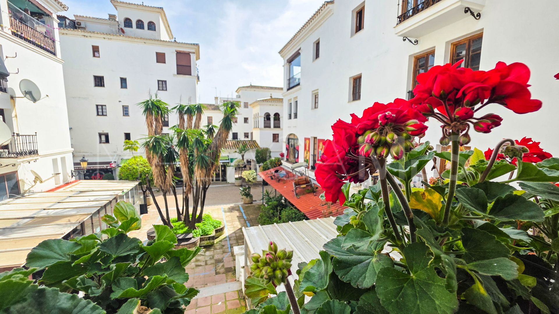 1 bedroom apartment in Puerto La Duquesa for sale