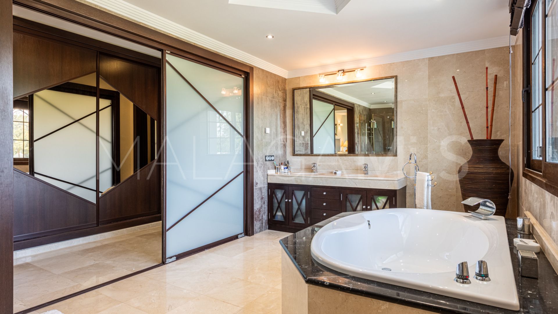 Villa for sale in La Cala Golf Resort