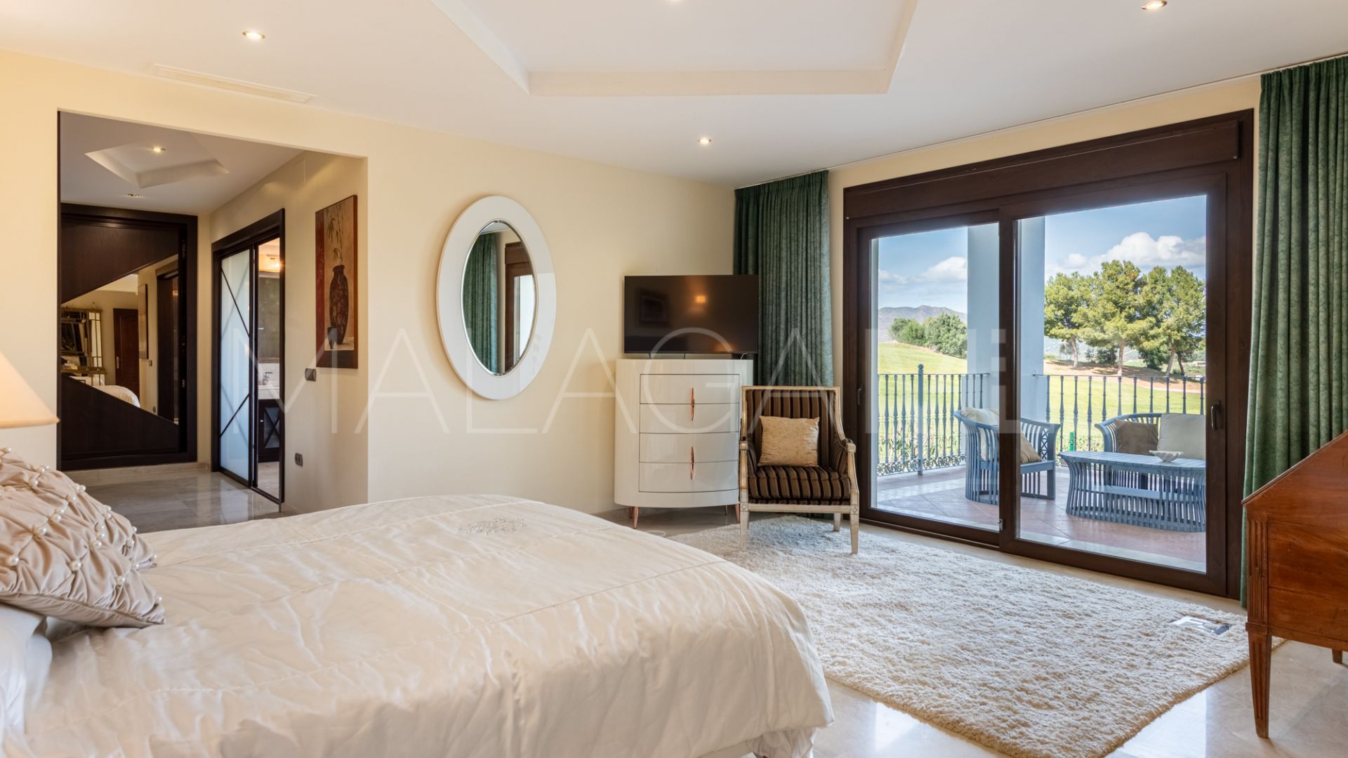 Villa for sale in La Cala Golf Resort