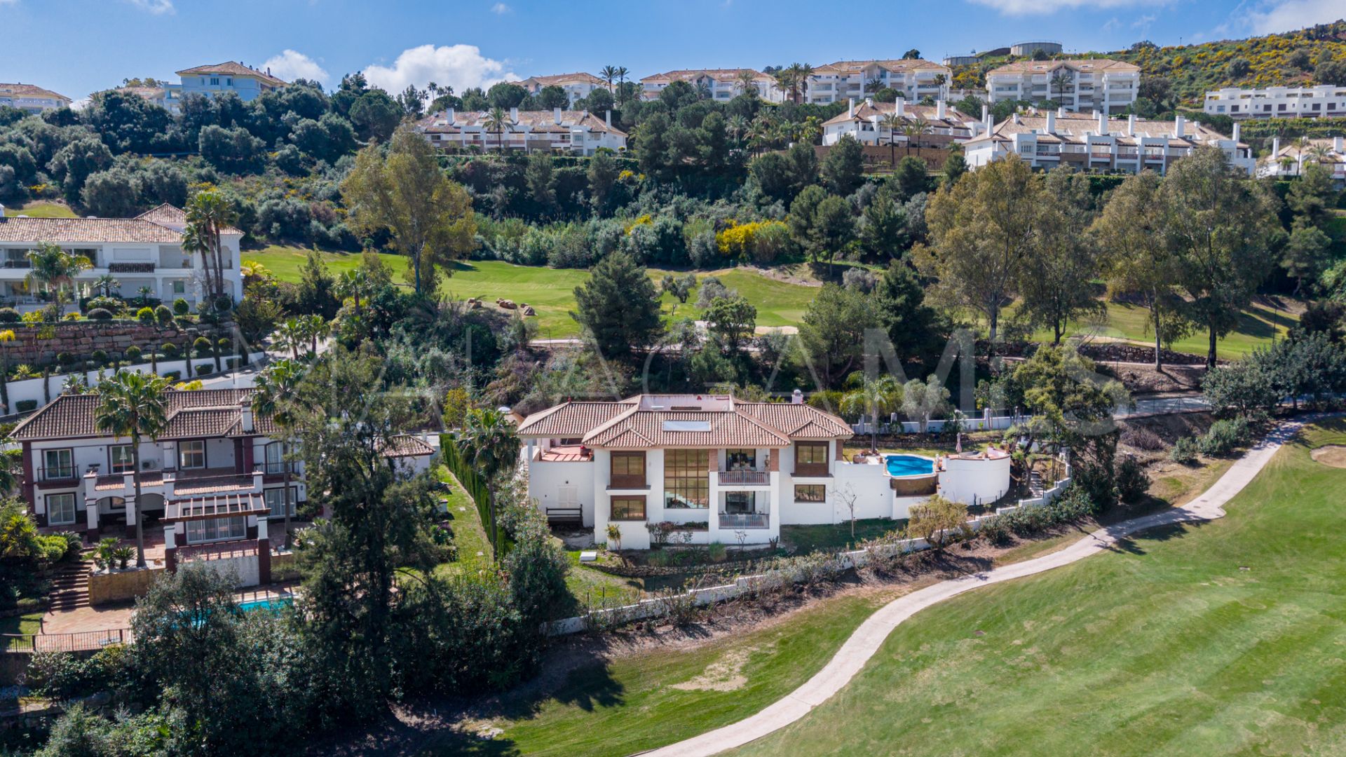 Villa for sale in La Cala Golf Resort
