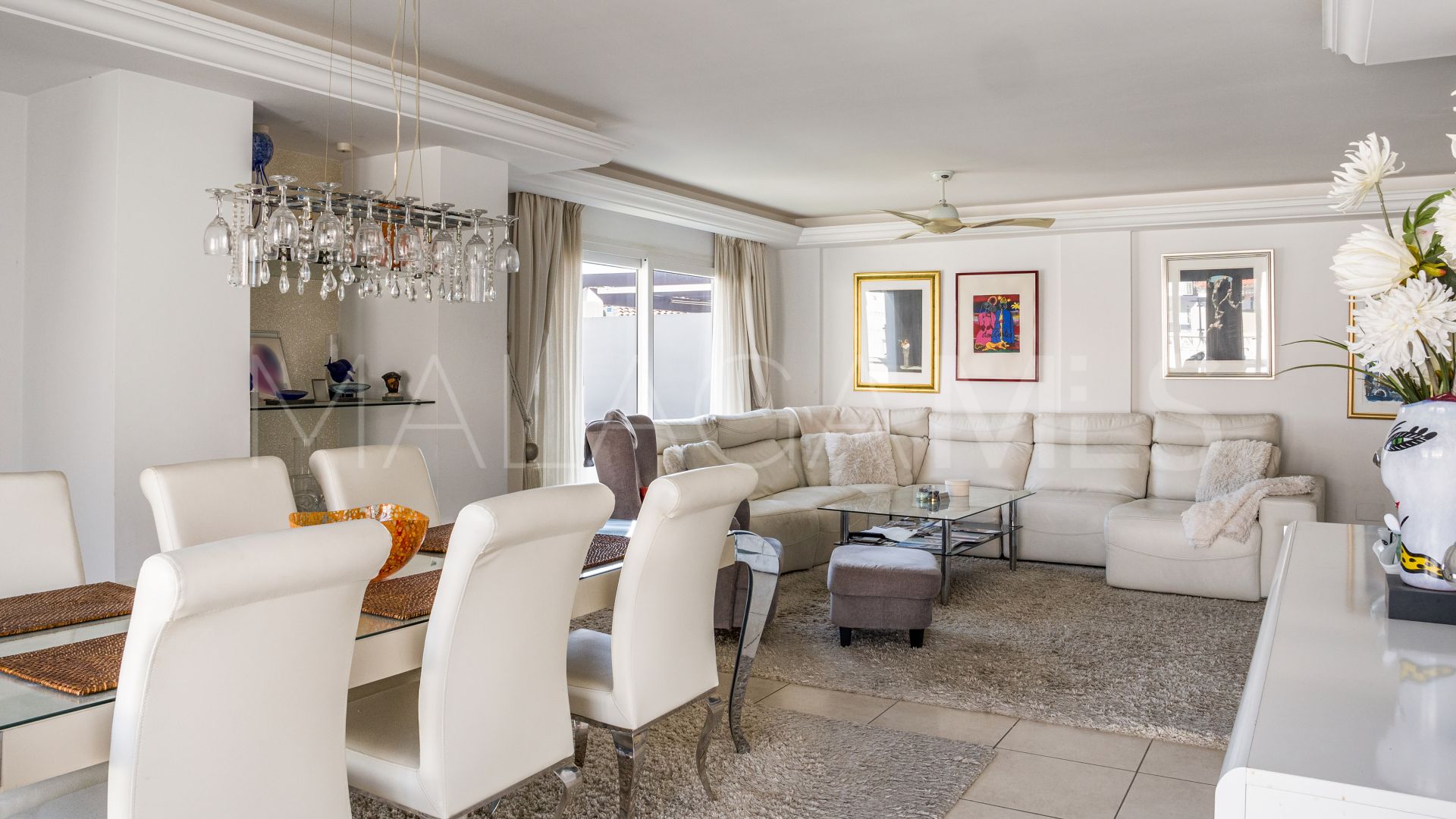 Takvåning for sale in Nueva Andalucia