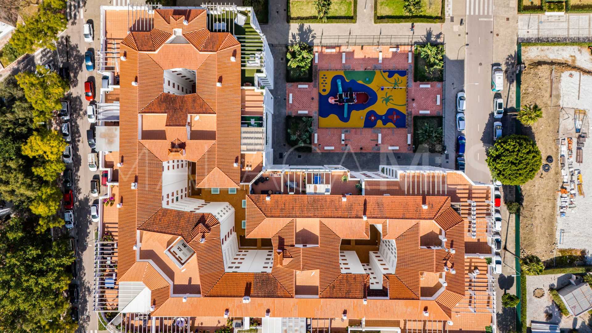 Takvåning for sale in Nueva Andalucia