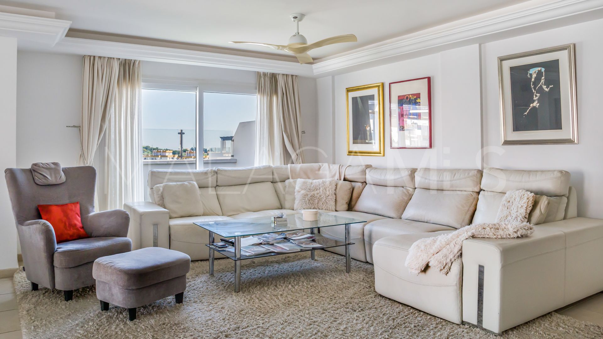 Takvåning for sale in Nueva Andalucia