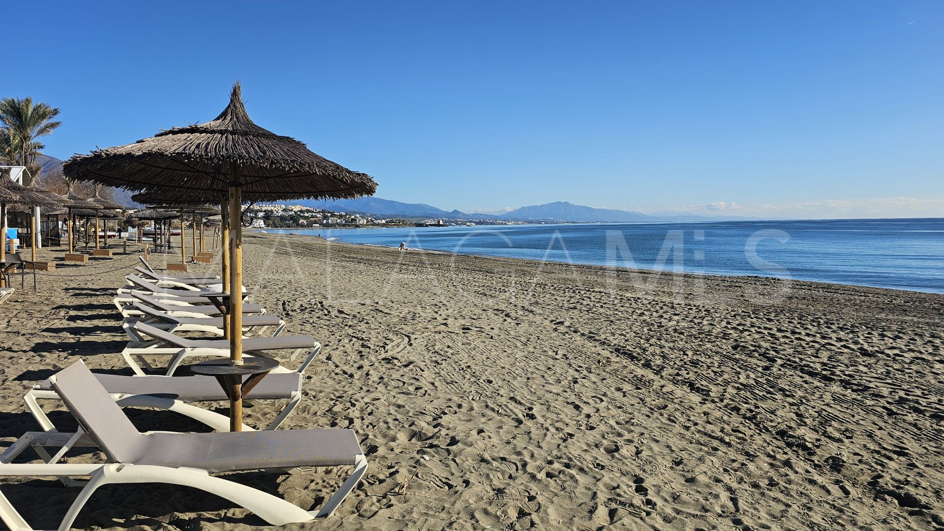 For sale penthouse in La Duquesa