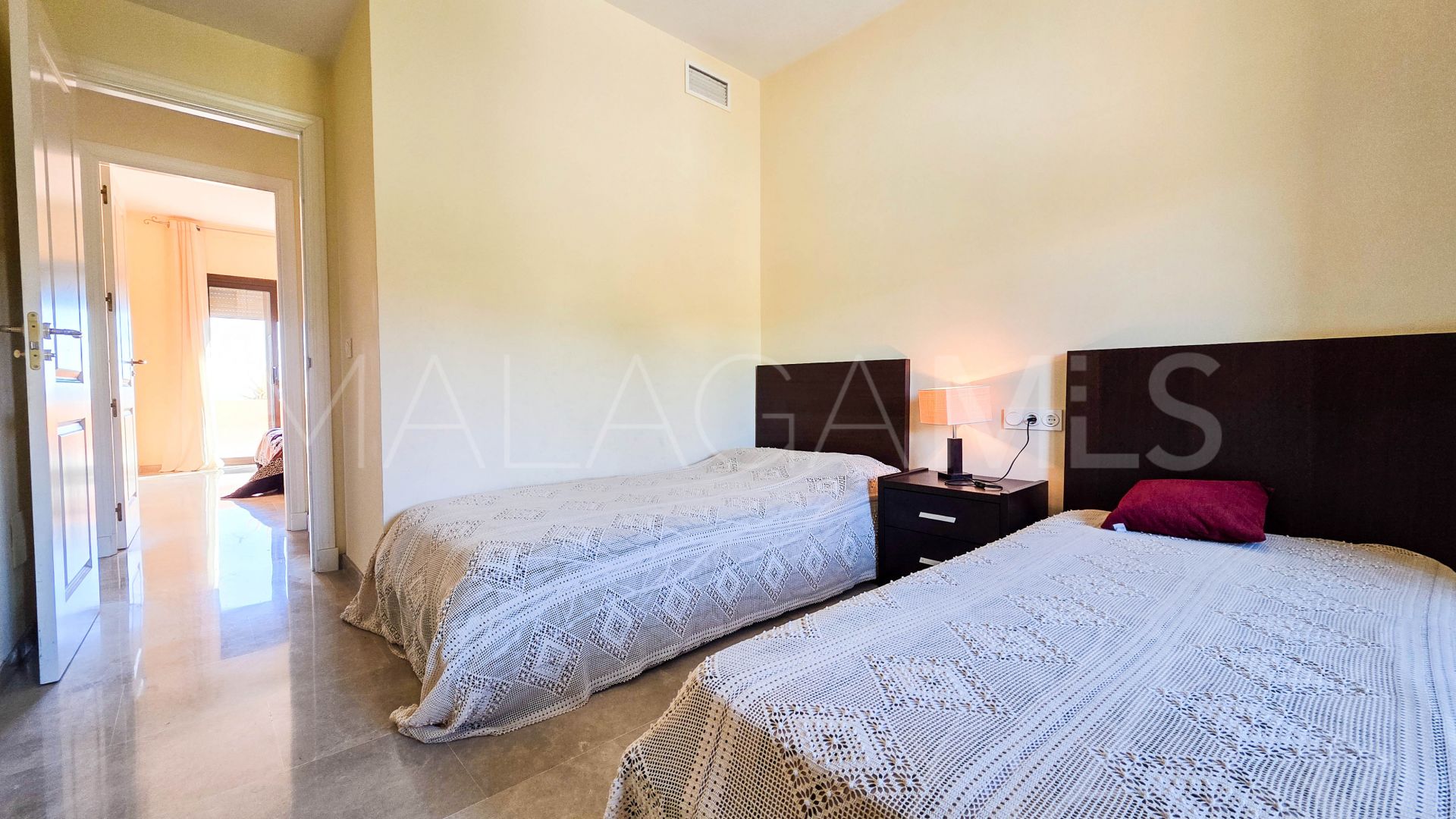 For sale penthouse in La Duquesa