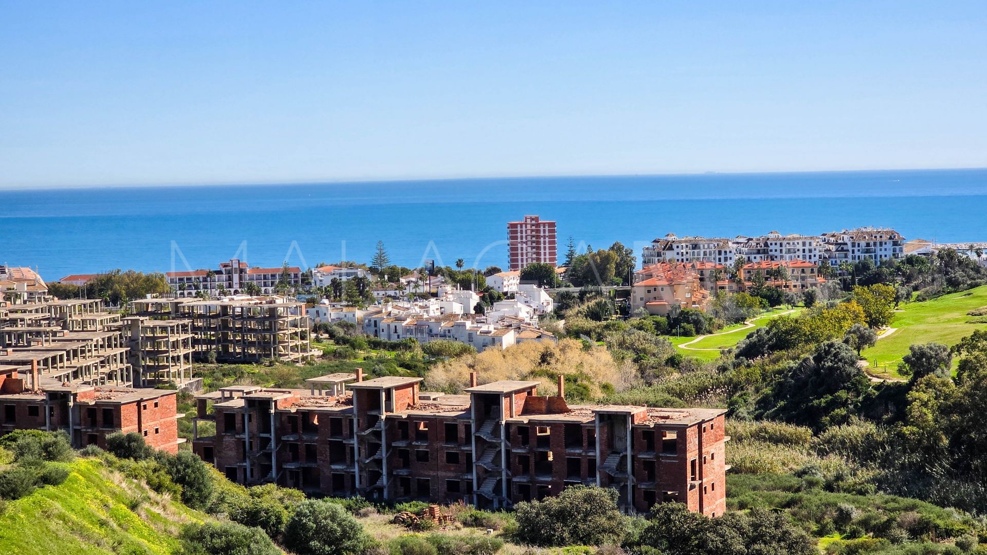 For sale penthouse in La Duquesa