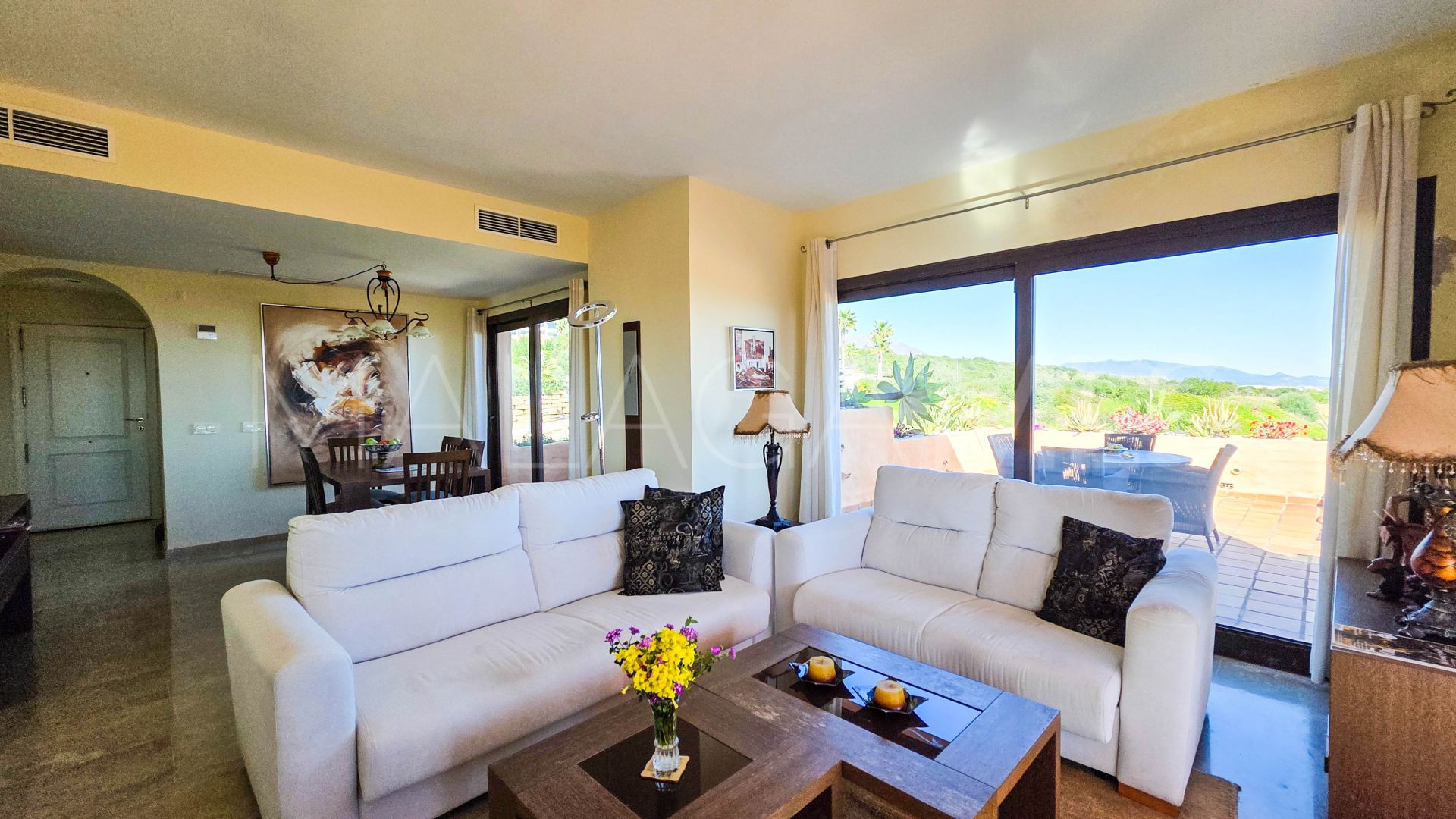 For sale penthouse in La Duquesa