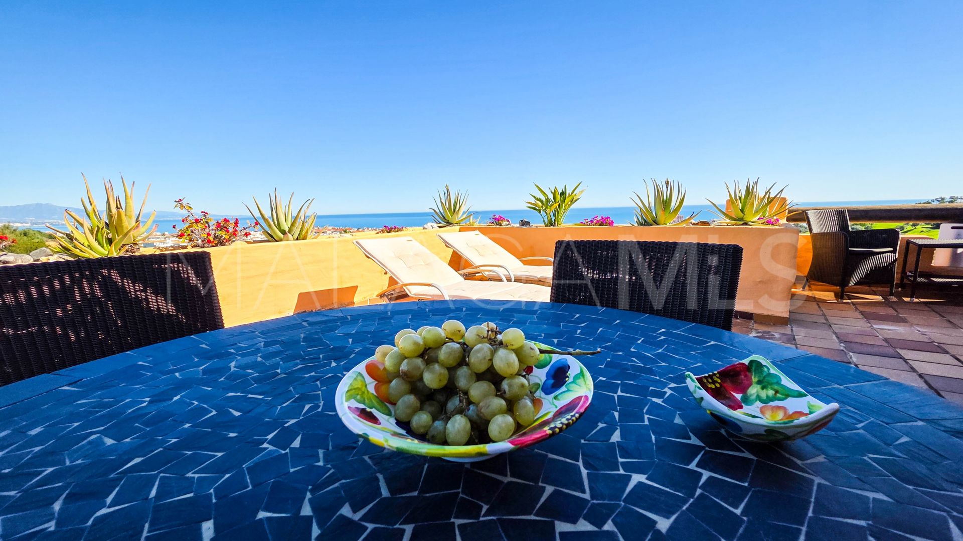 For sale penthouse in La Duquesa