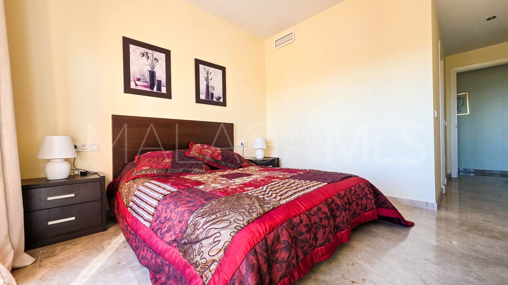 For sale penthouse in La Duquesa