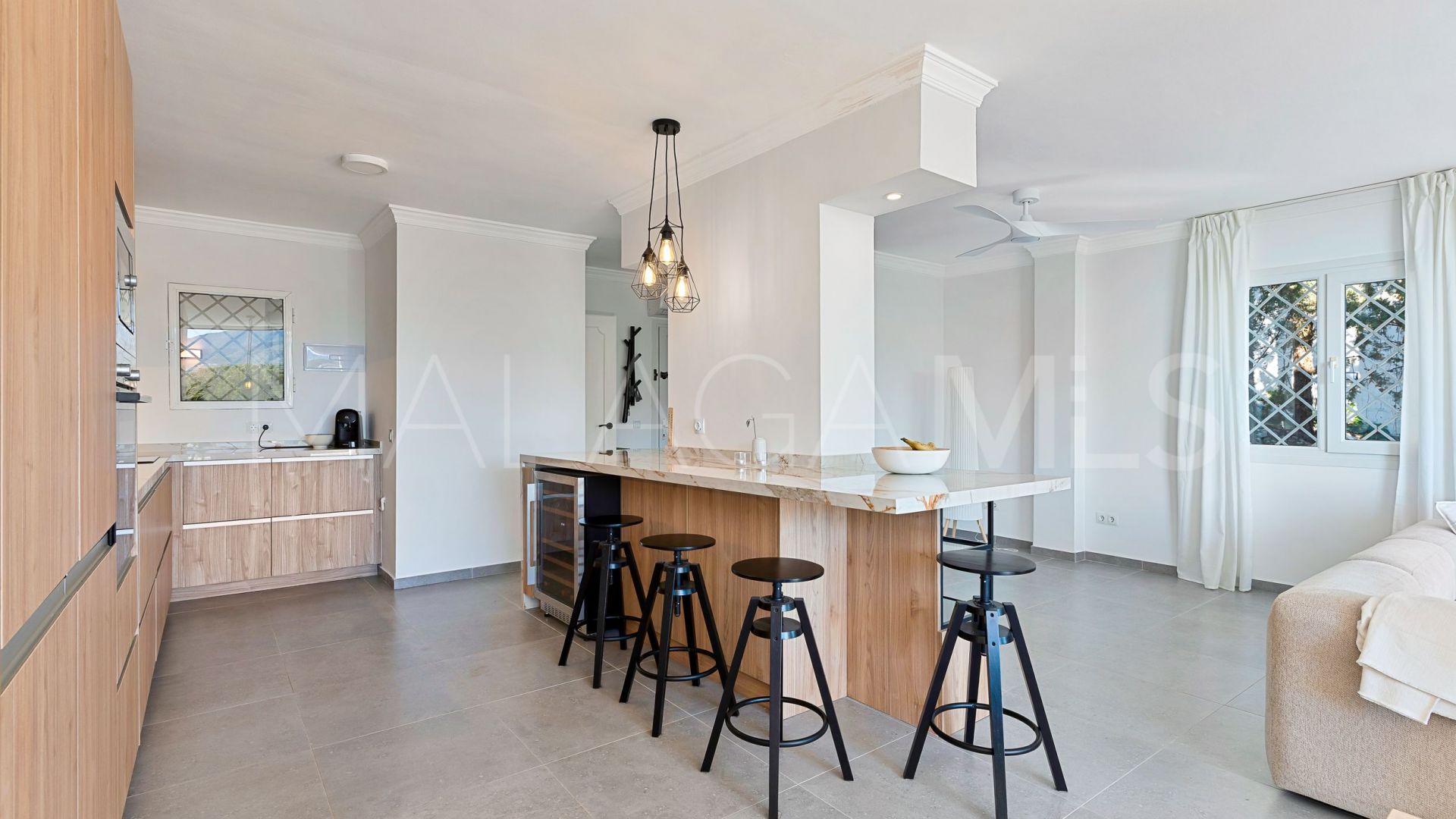 Duplex for sale in Nueva Andalucia with 3 bedrooms