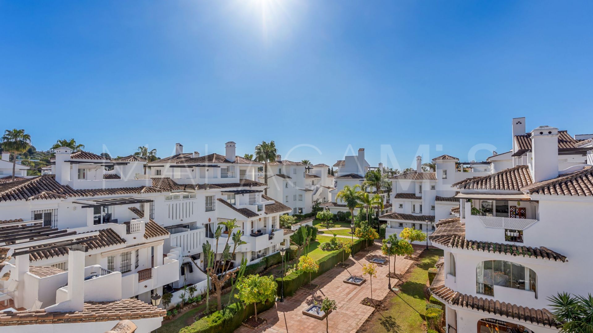 Duplex penthouse for sale in Nueva Andalucia