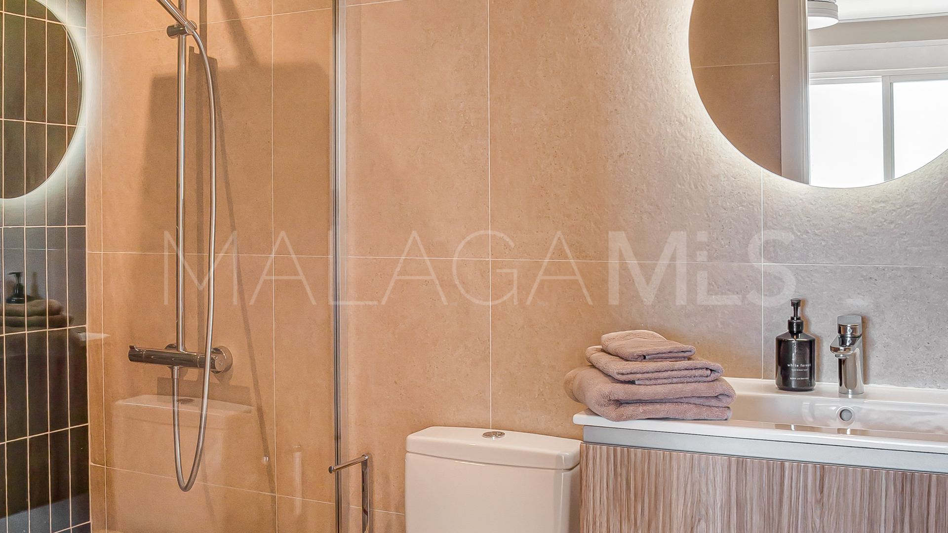 Takvåning for sale in Nueva Andalucia