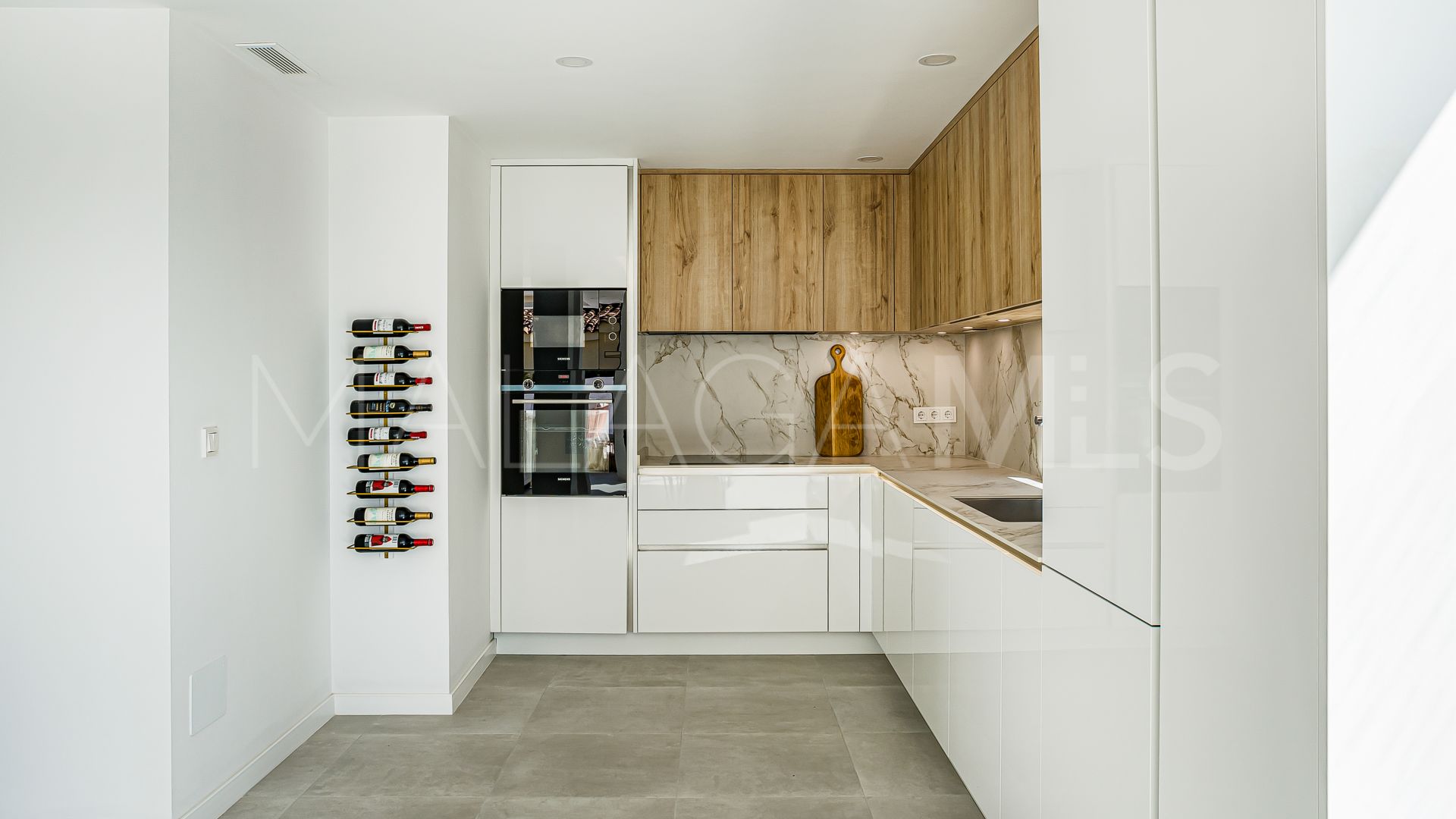 Villa for sale in Nueva Andalucia