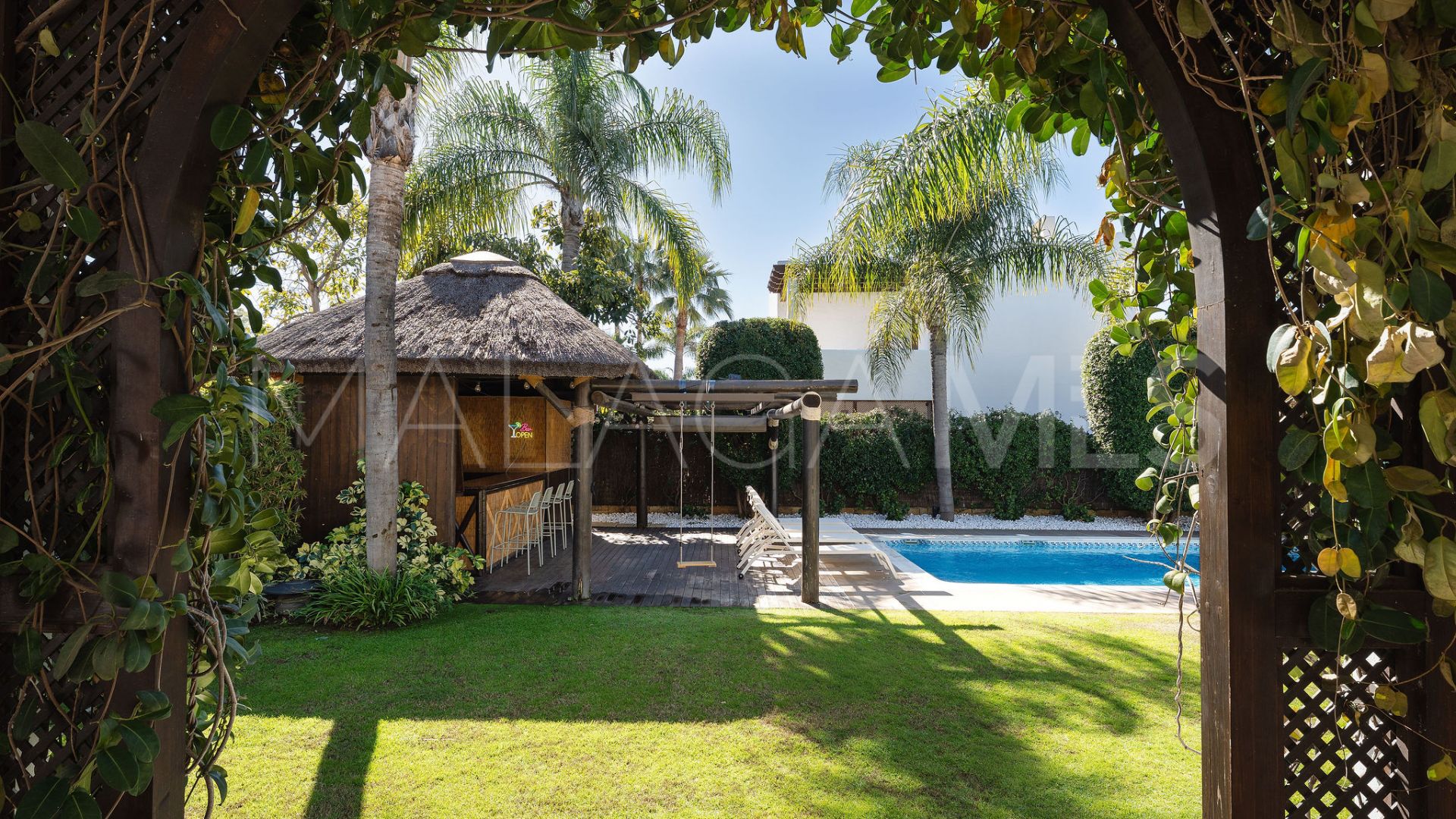 Villa de 6 bedrooms for sale in San Pedro Playa