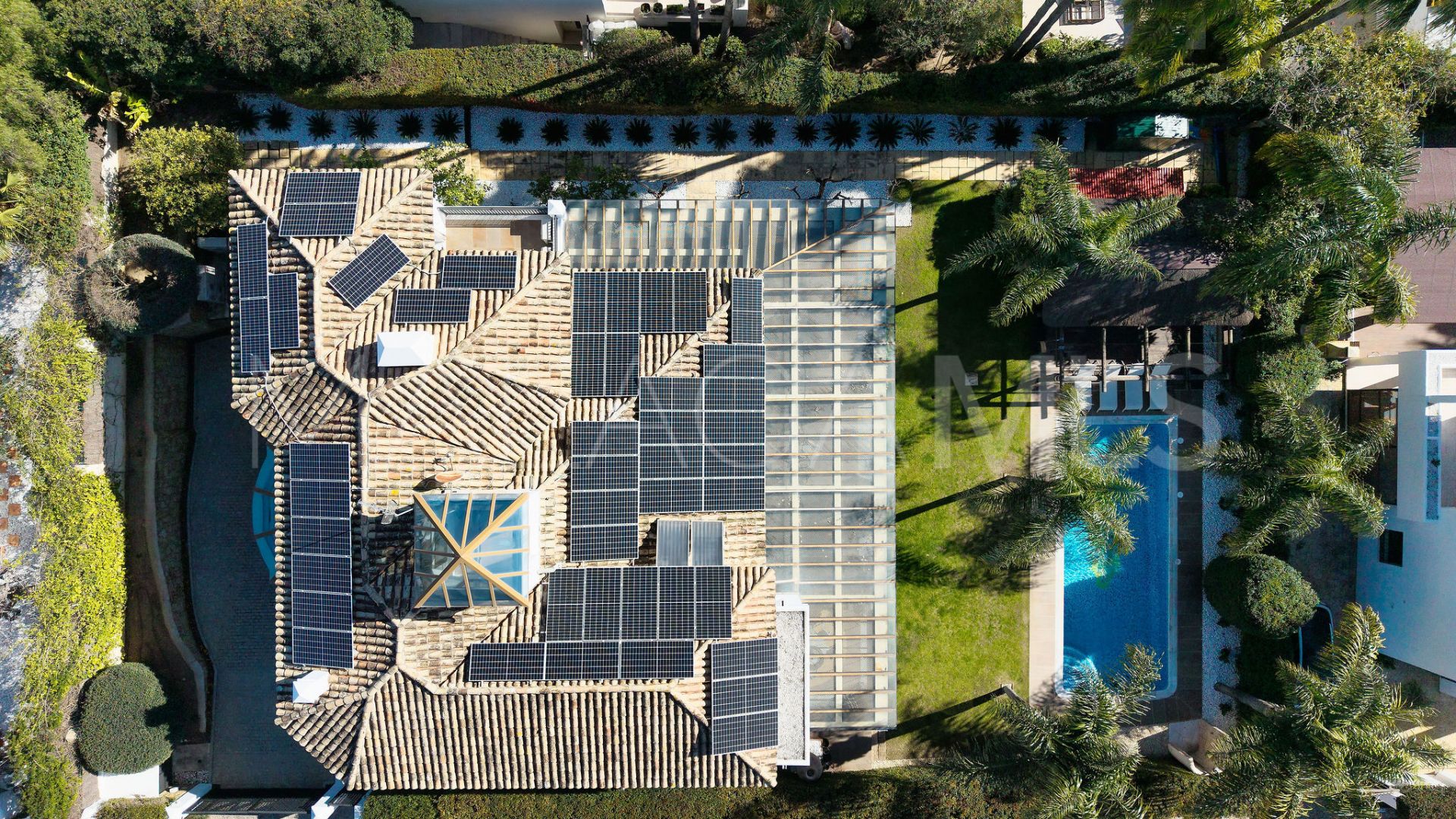 Villa de 6 bedrooms for sale in San Pedro Playa