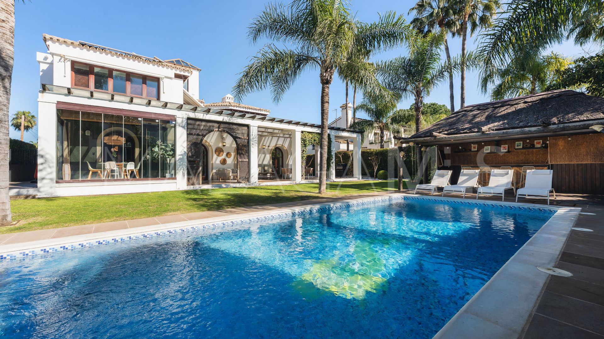 Villa de 6 bedrooms for sale in San Pedro Playa