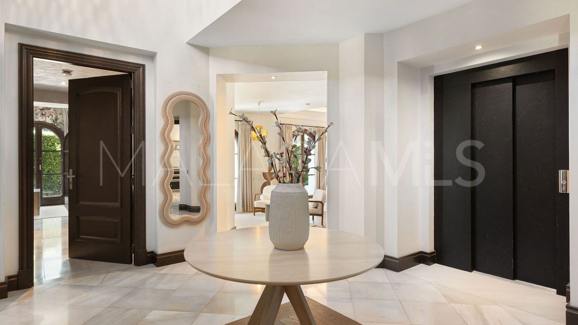 Villa de 6 bedrooms for sale in San Pedro Playa