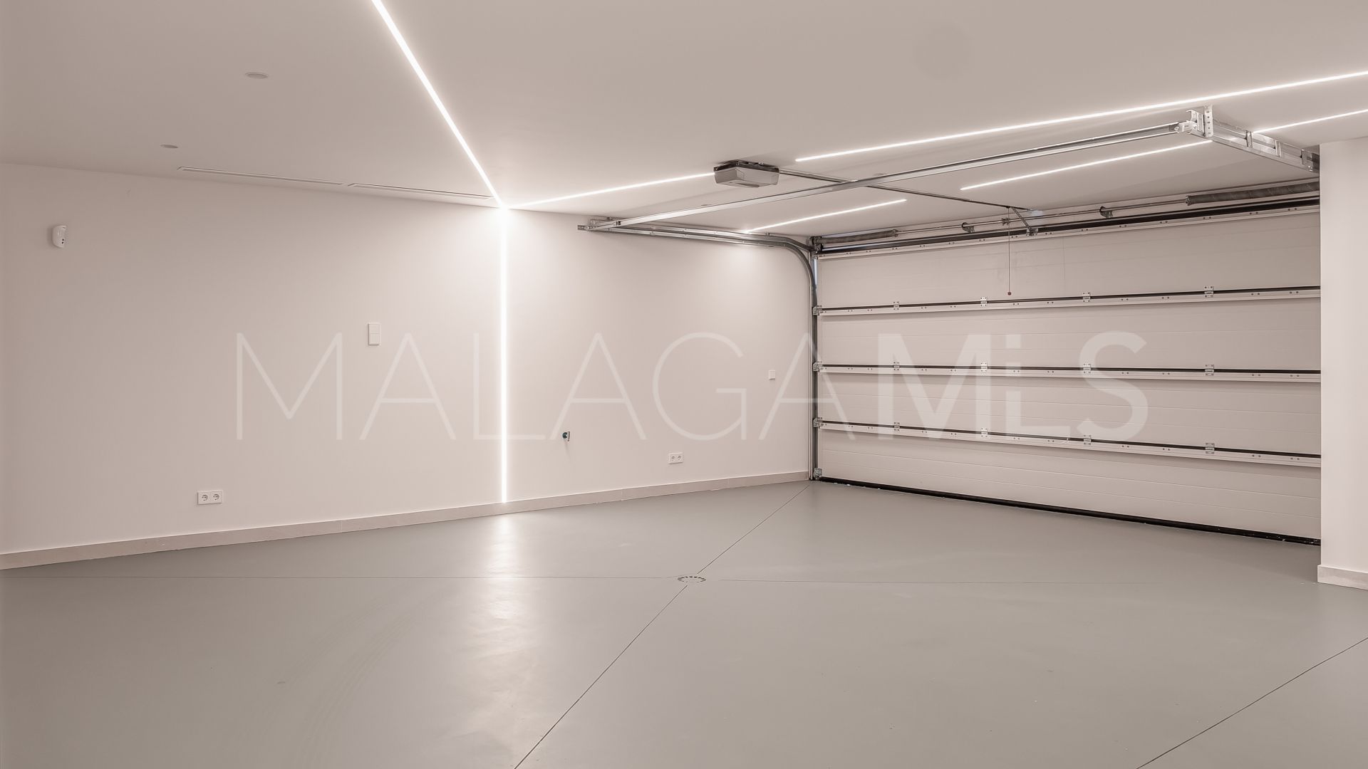 Villa for sale in Paraiso Alto