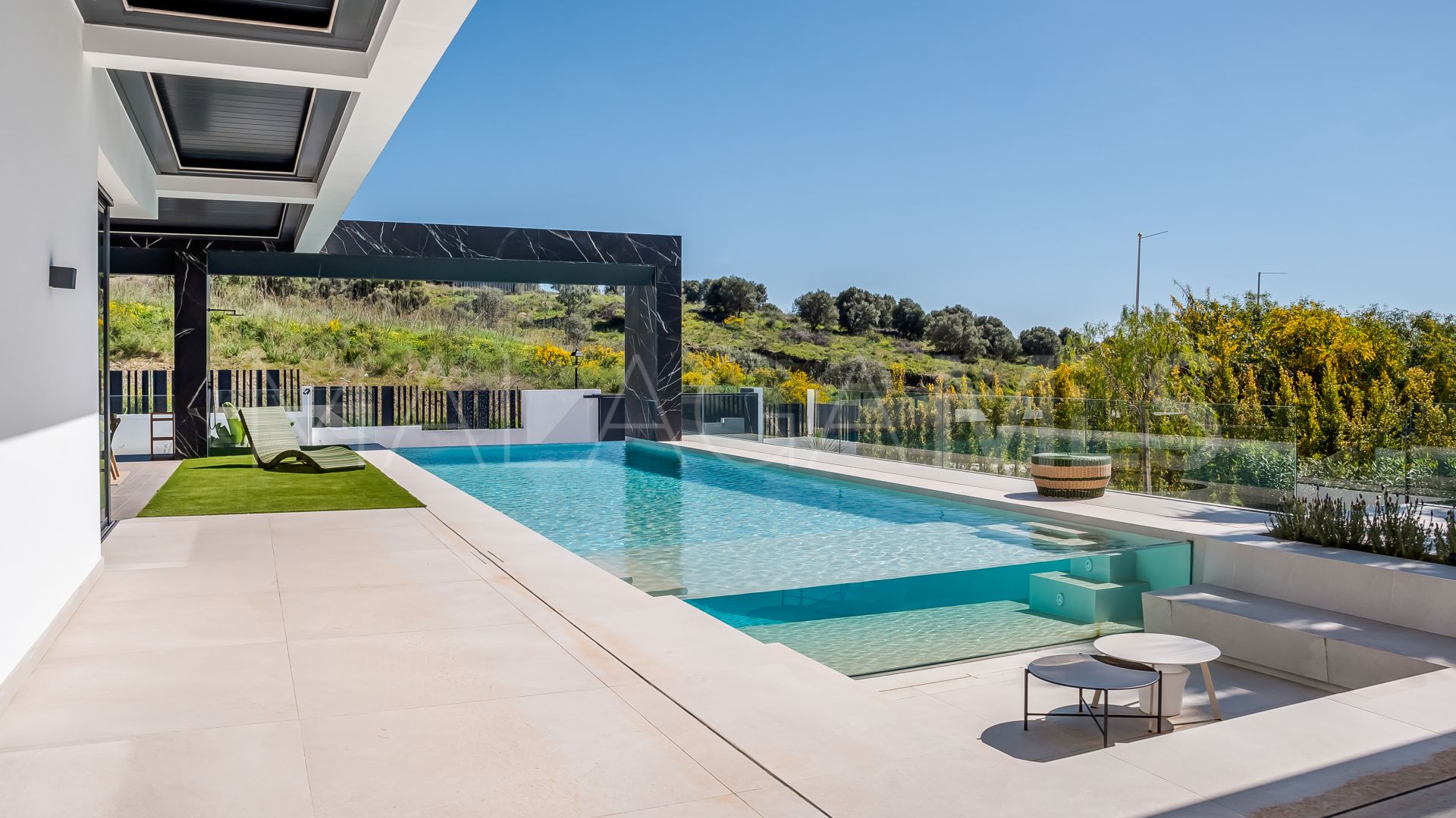 Villa for sale in Paraiso Alto