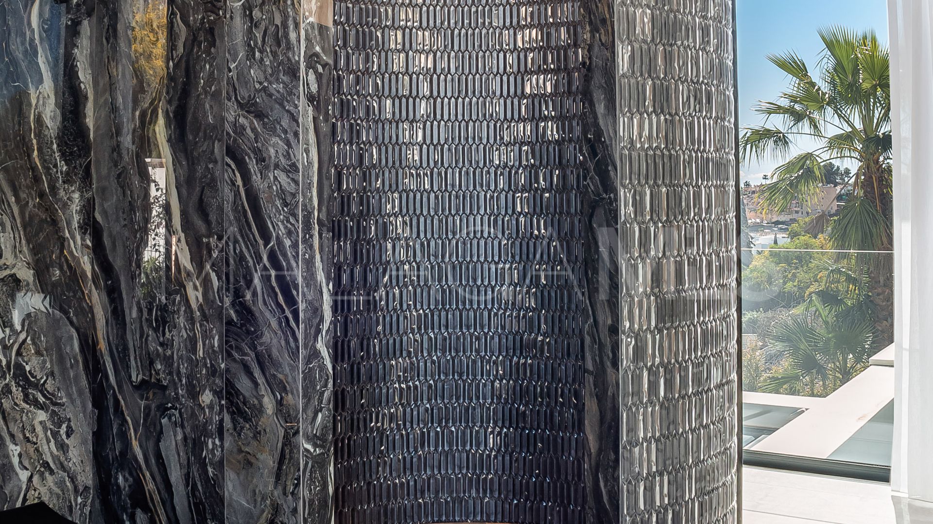 Villa for sale in Paraiso Alto