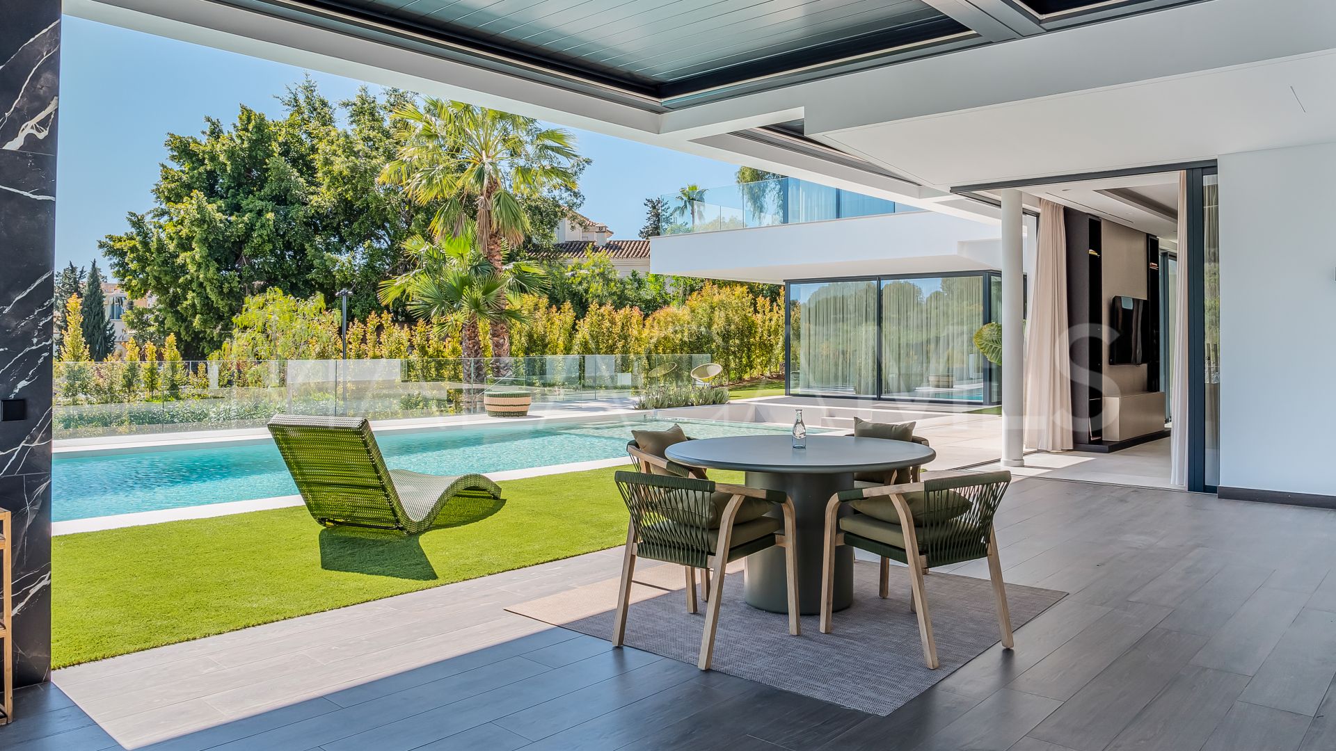 Villa for sale in Paraiso Alto