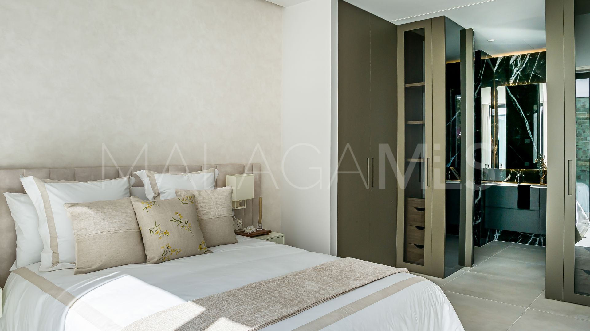 Villa for sale in Paraiso Alto