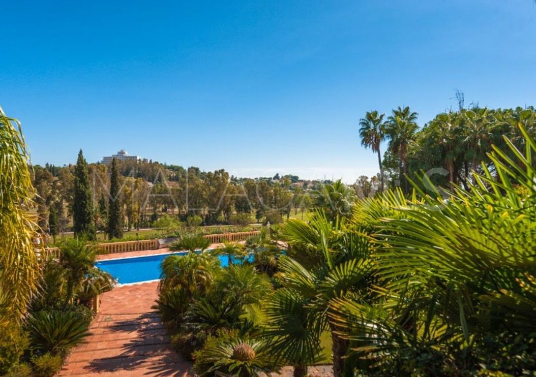 Herrenhaus for sale in New Golden Mile
