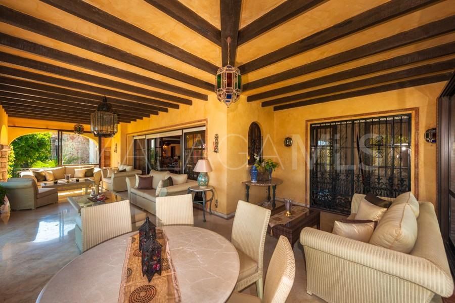 Herrenhaus for sale in New Golden Mile