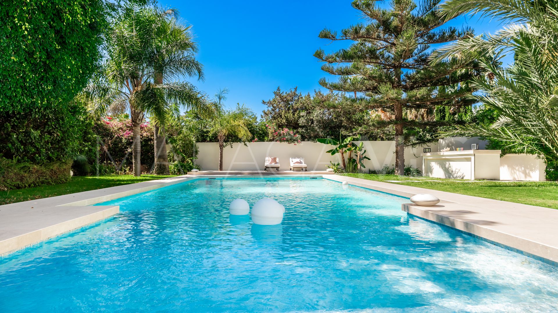 Villa for sale in Marbella Est