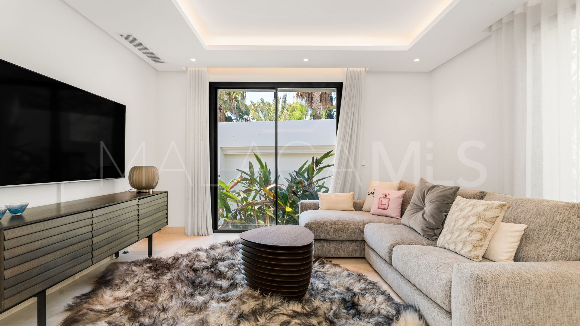 Villa for sale in Marbella Est