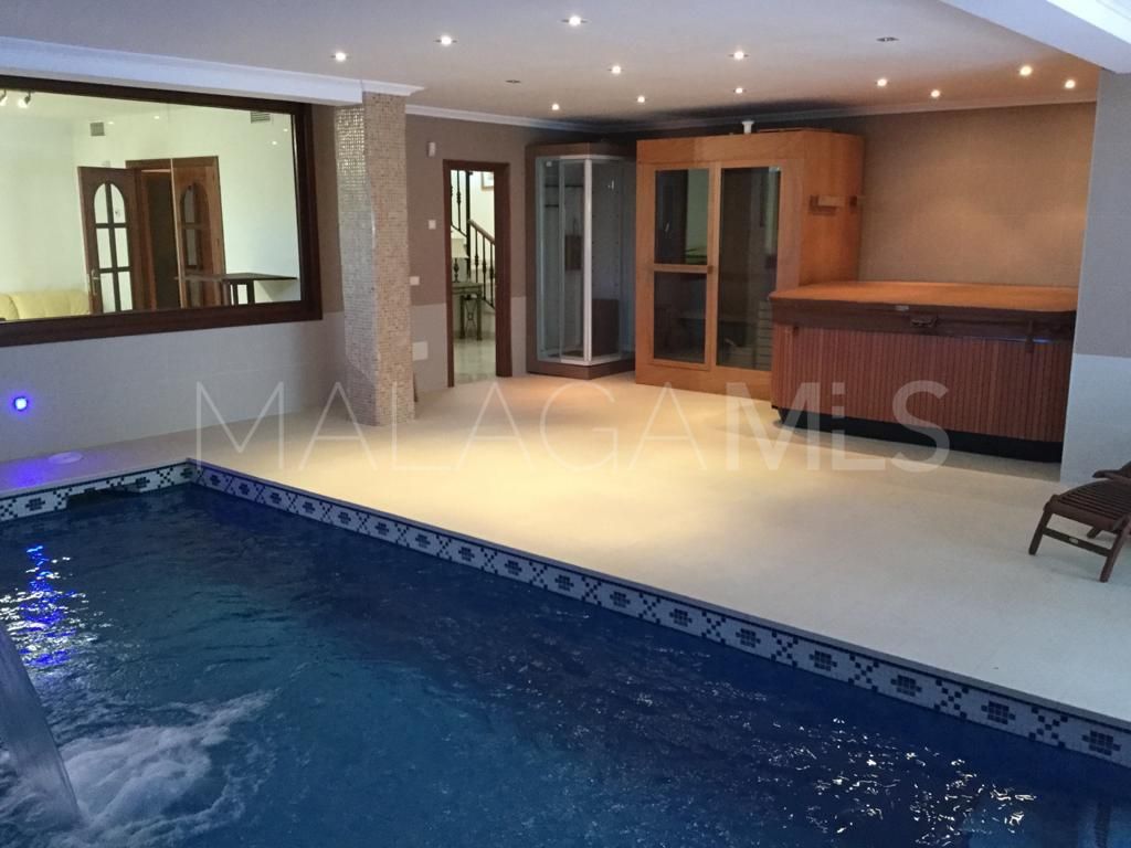 5 bedrooms New Golden Mile villa for sale