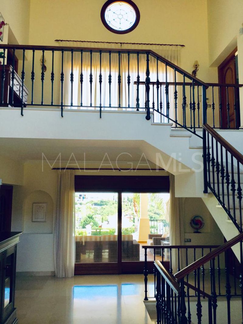 5 bedrooms New Golden Mile villa for sale