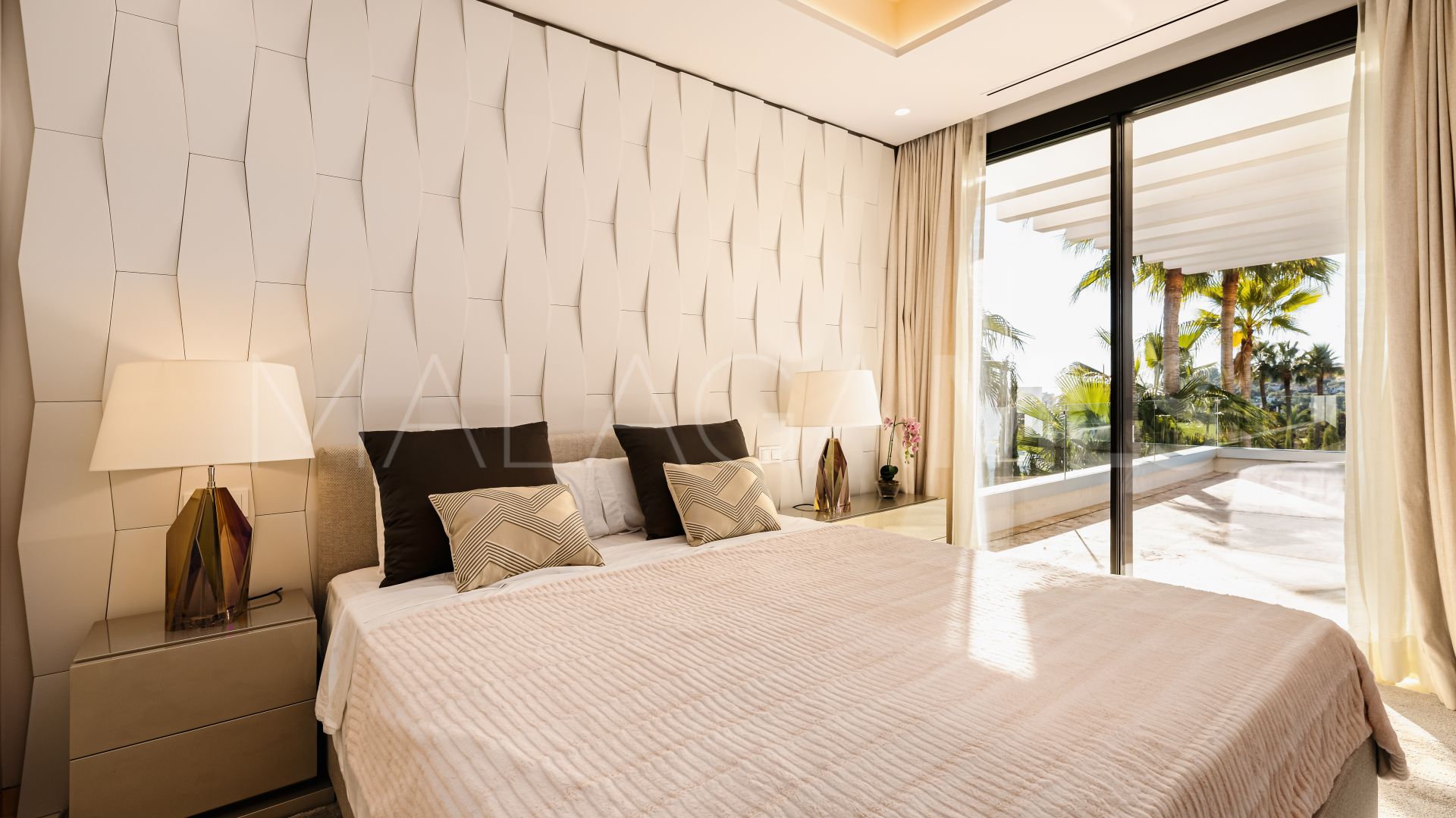 Nueva Andalucia, villa de 6 bedrooms for sale
