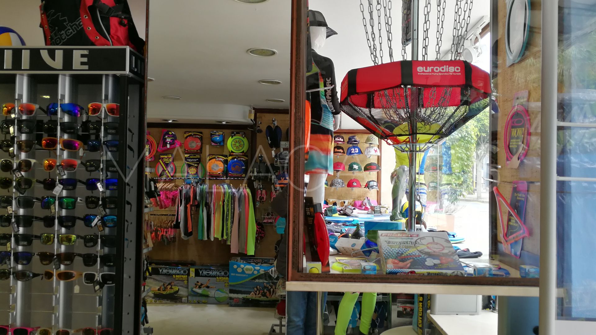 Buy commercial premises in Marbella - Puerto Banus
