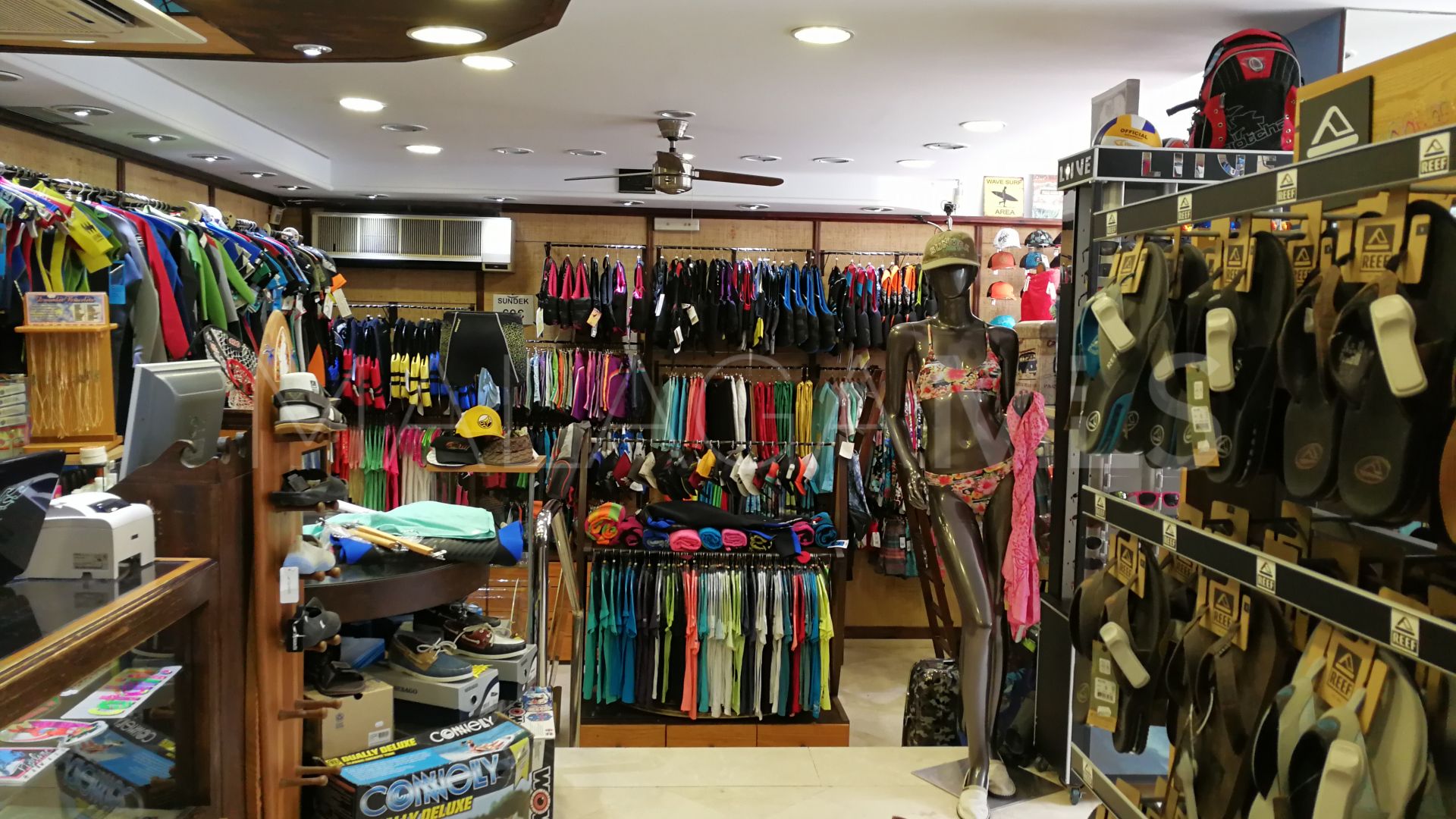 Buy commercial premises in Marbella - Puerto Banus