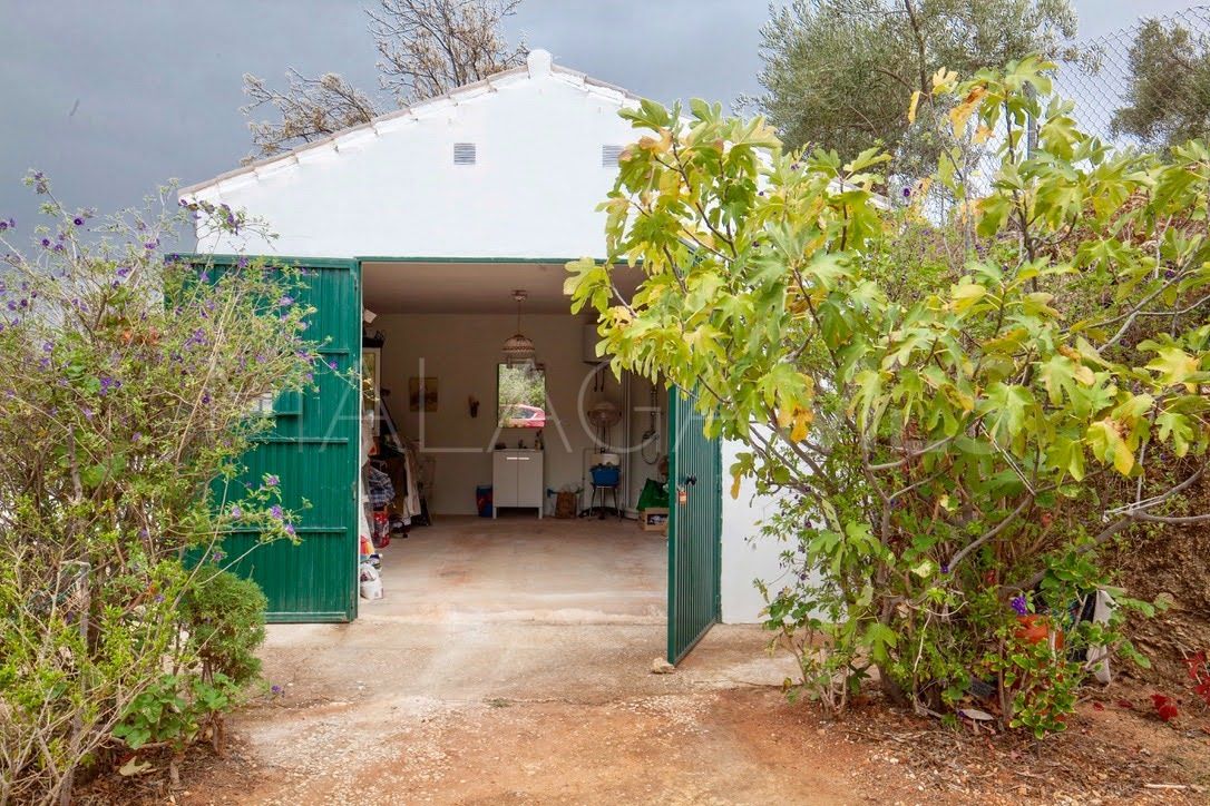 Finca for sale with 3 bedrooms in Monda