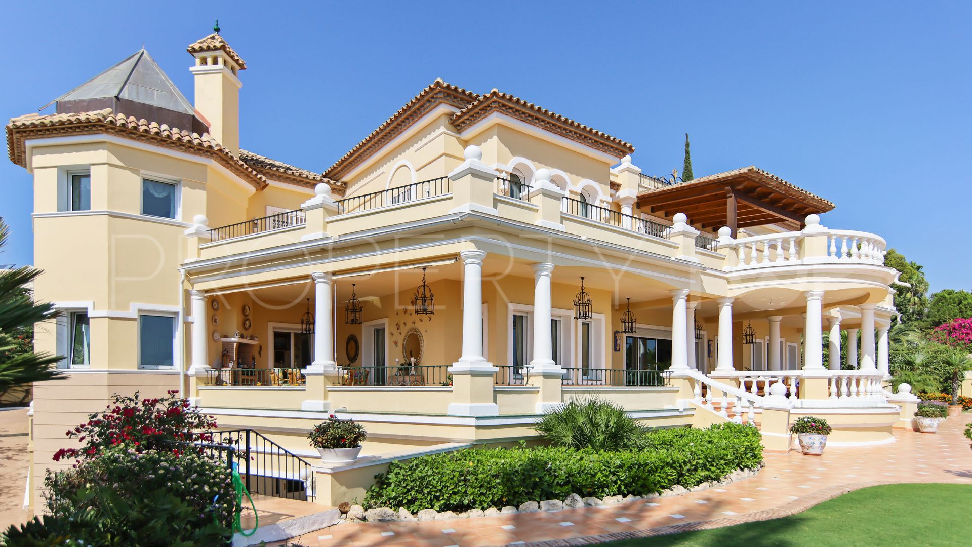Buy New Golden Mile villa with 5 bedrooms