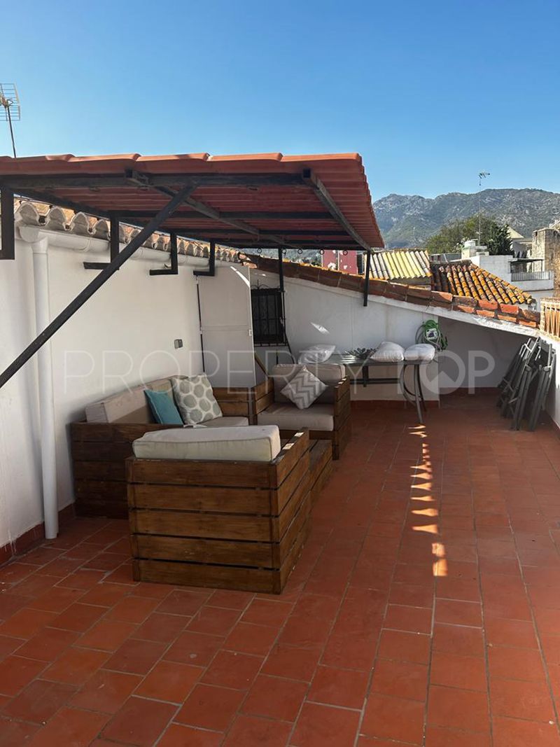 Atico duplex con 2 dormitorios en venta en Marbella Centro