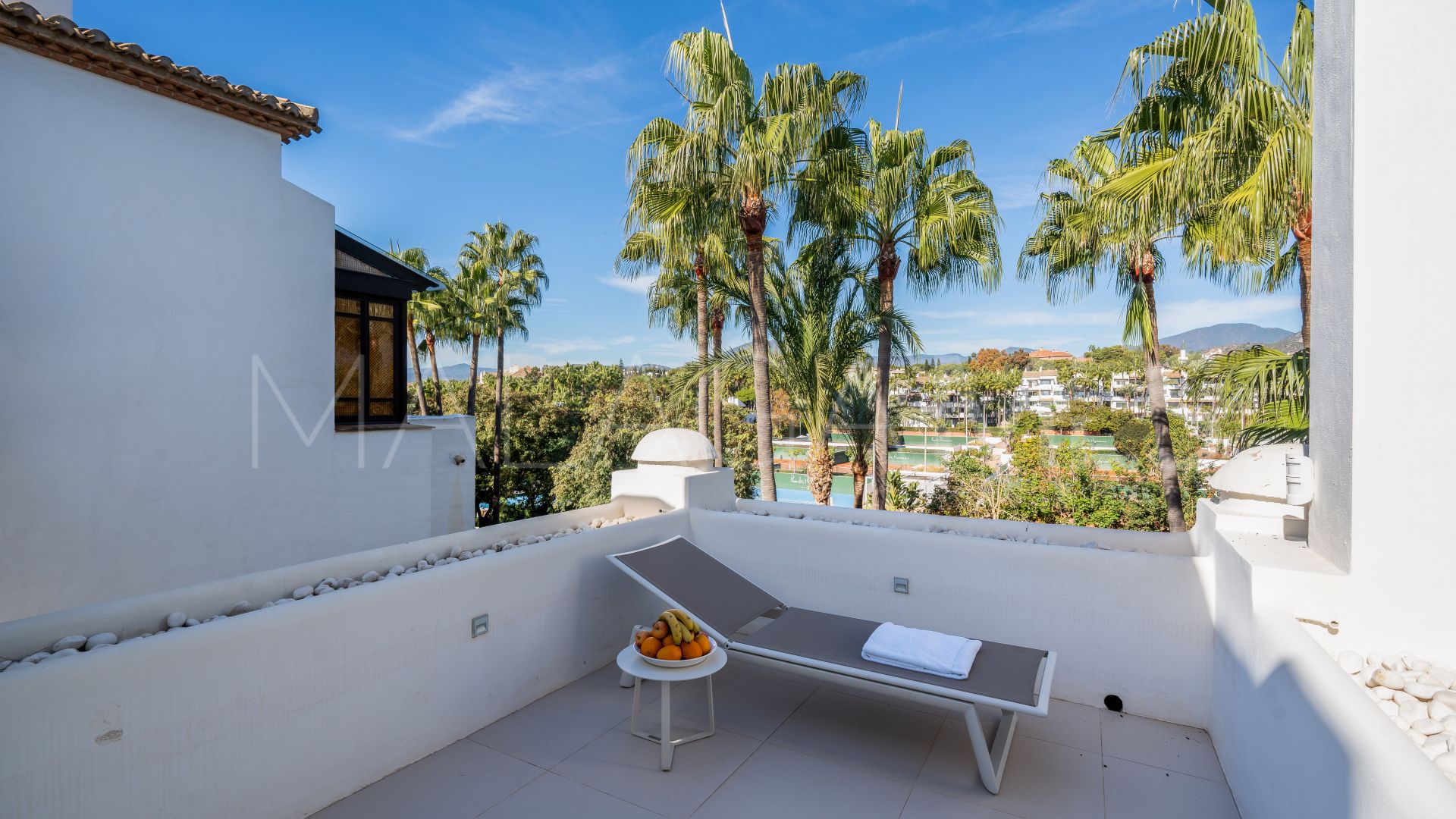 Duplex penthouse for sale in Marbella Golden Mile
