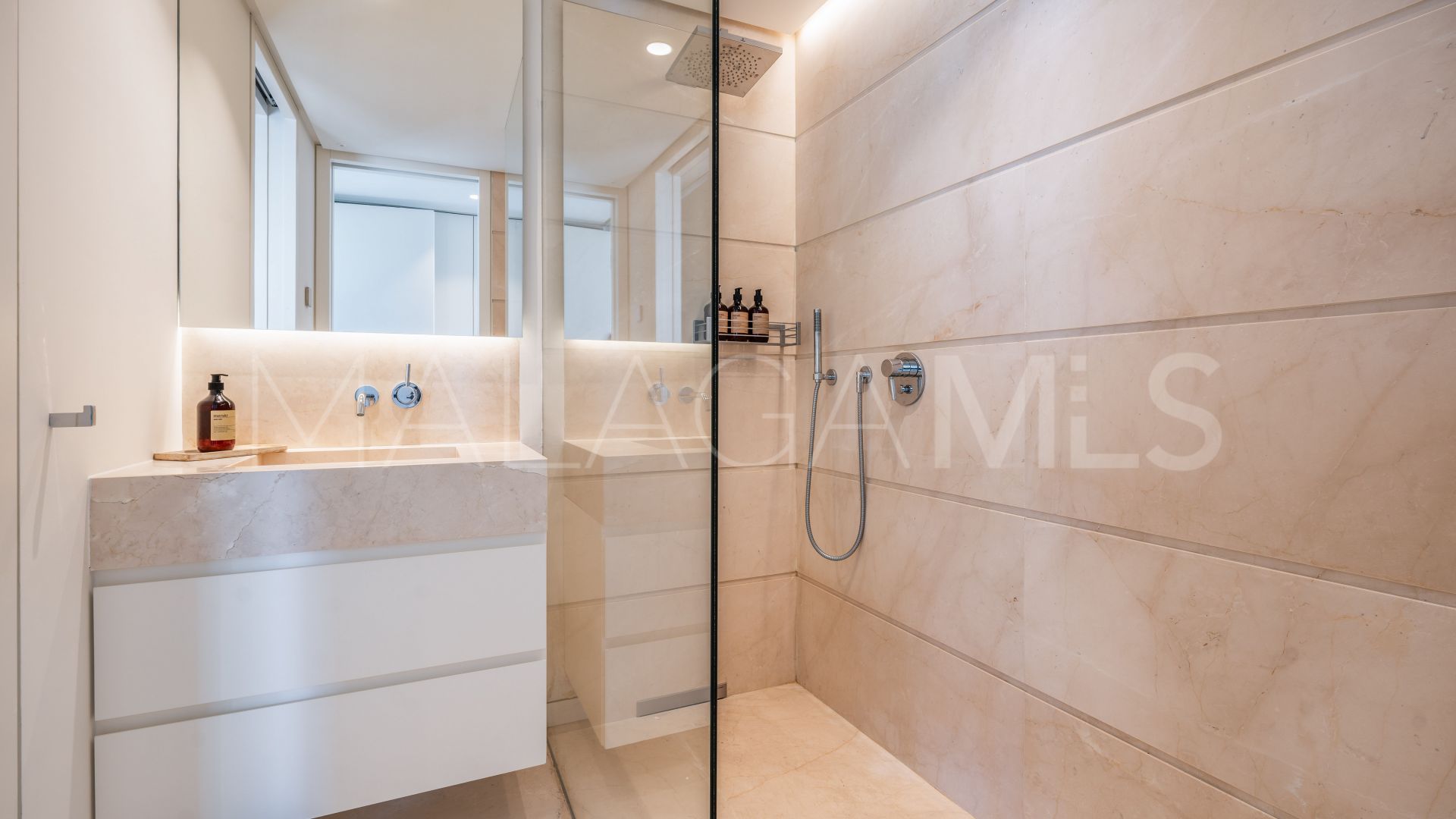 Duplex penthouse for sale in Marbella Golden Mile