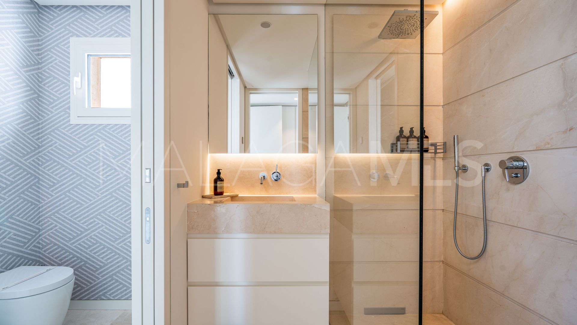 Duplex penthouse for sale in Marbella Golden Mile