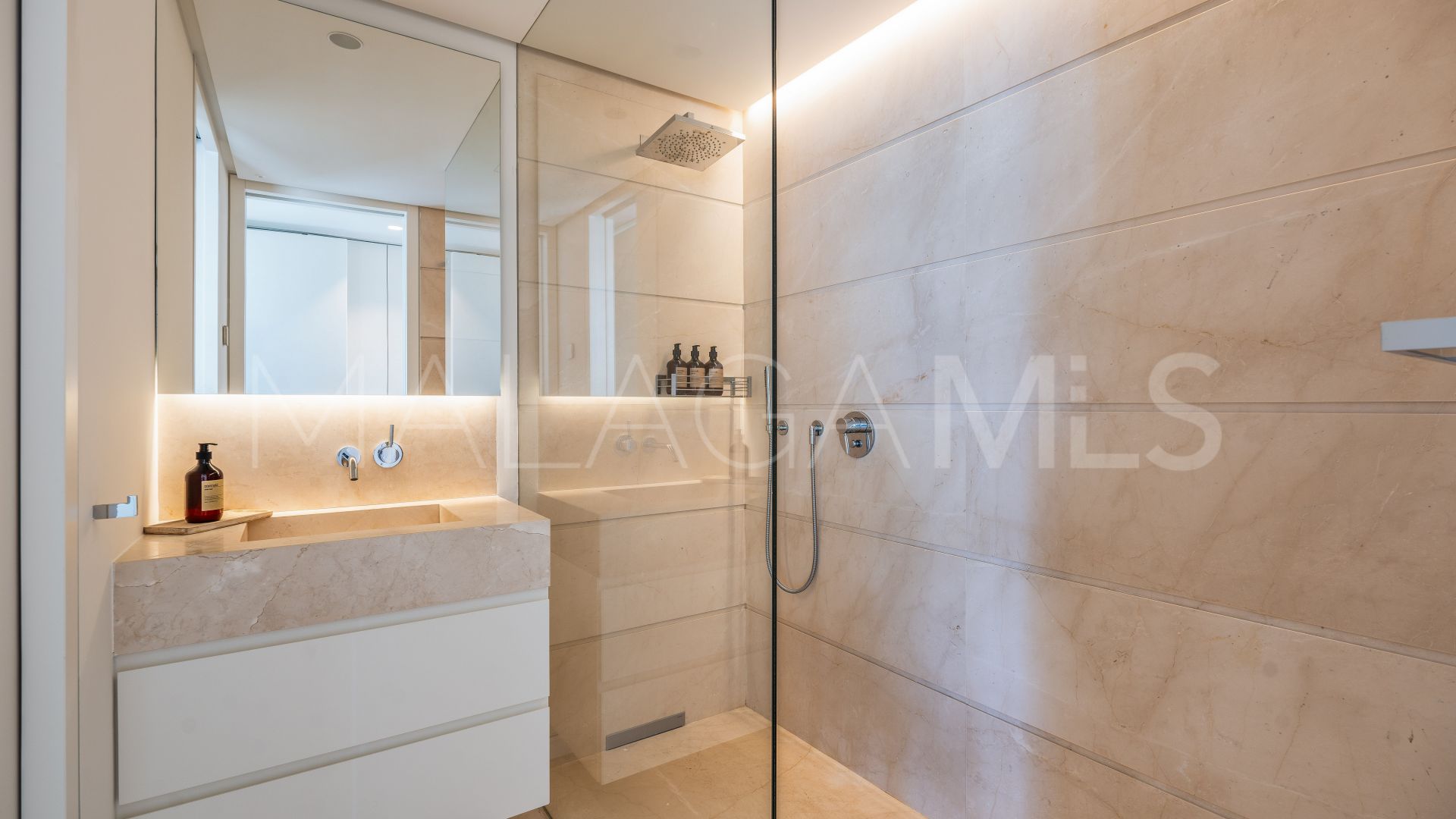 Duplex penthouse for sale in Marbella Golden Mile