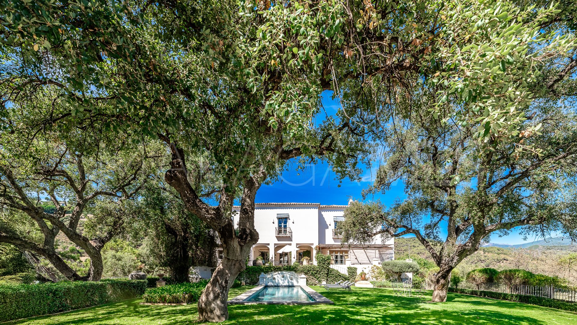 Villa for sale in Ctra. De Ronda