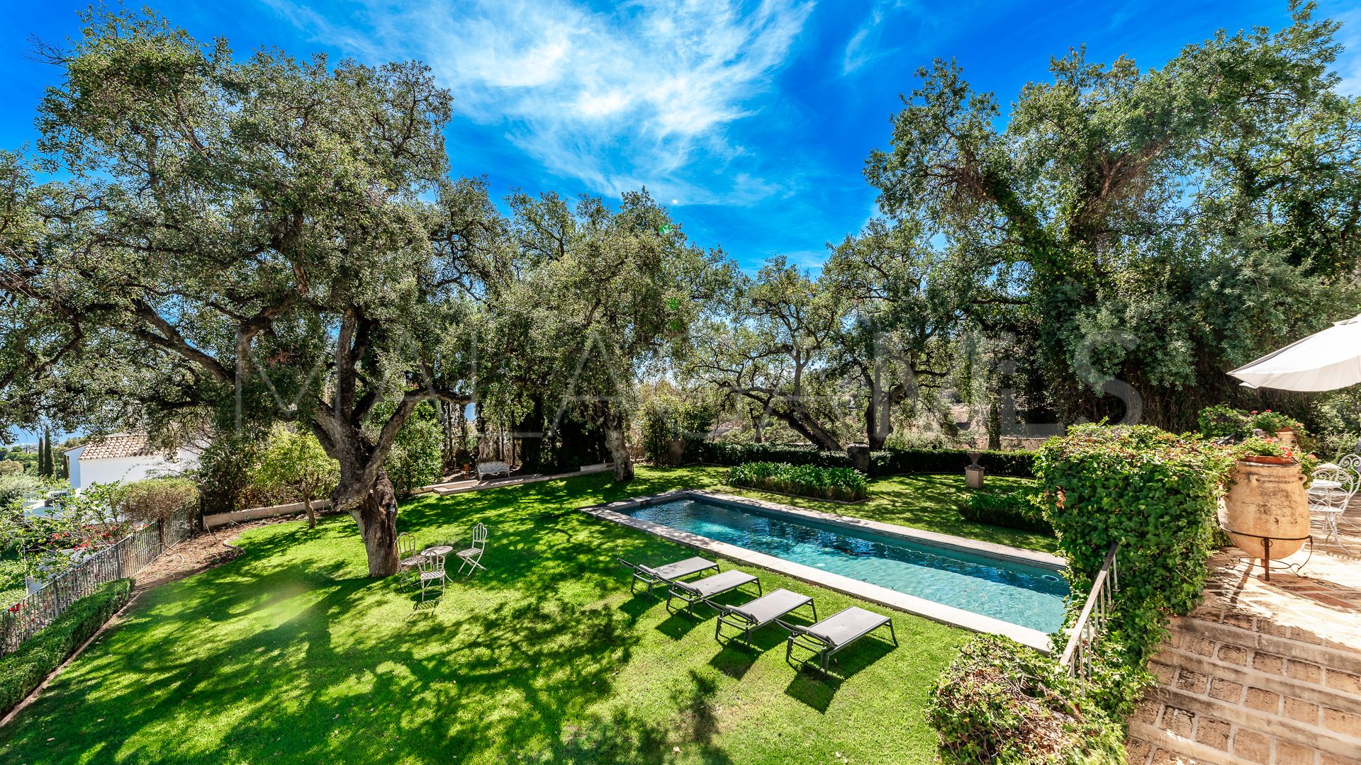 Villa for sale in Ctra. De Ronda